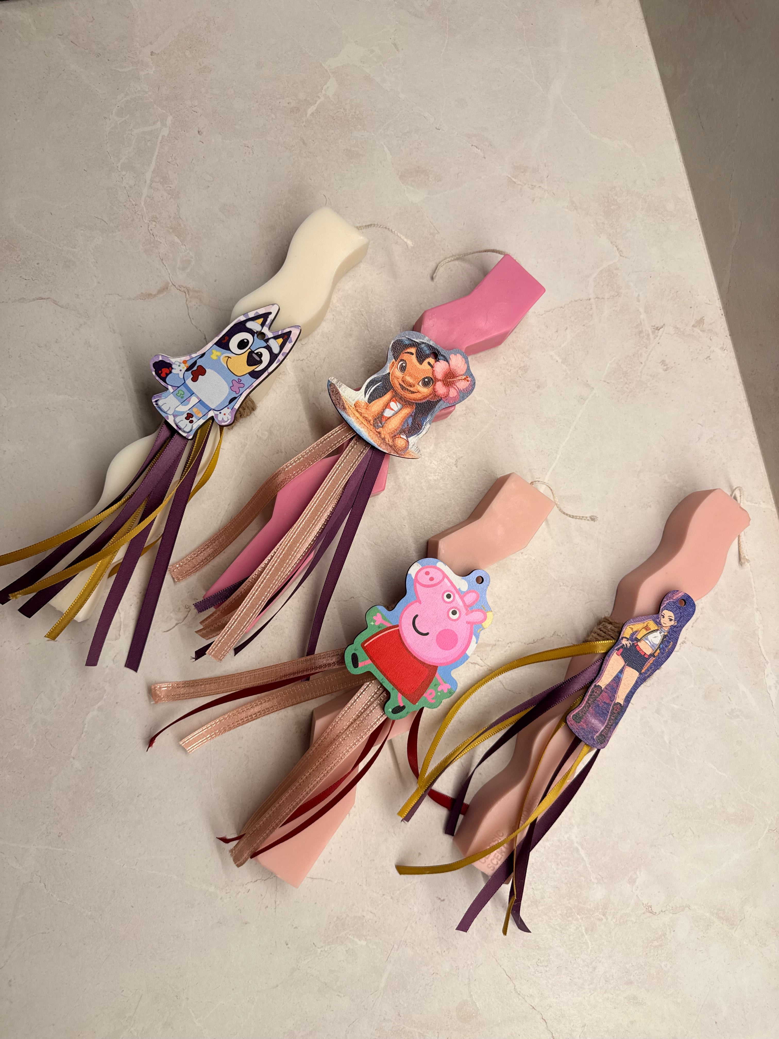 Wooden Figures Lampades